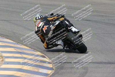 media/Mar-13-2022-SoCal Trackdays (Sun) [[112cf61d7e]]/Turn 10 Backside (105pm)/